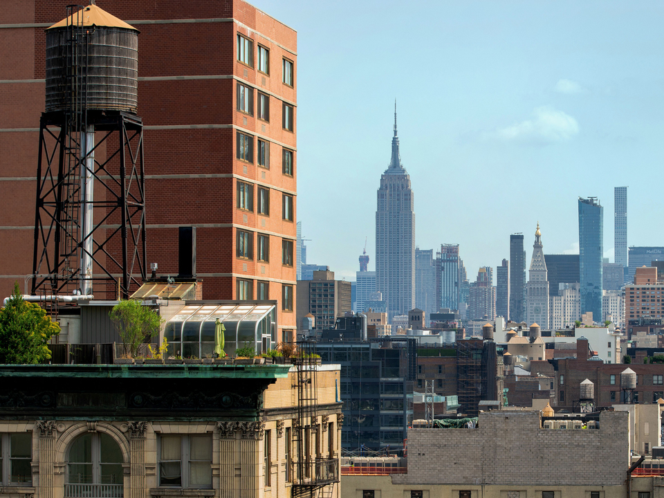 22. New York Drone Remix