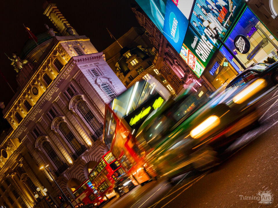 Piccadilly in Motion