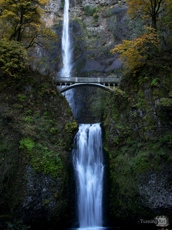 Multnomah Falls in Autumn